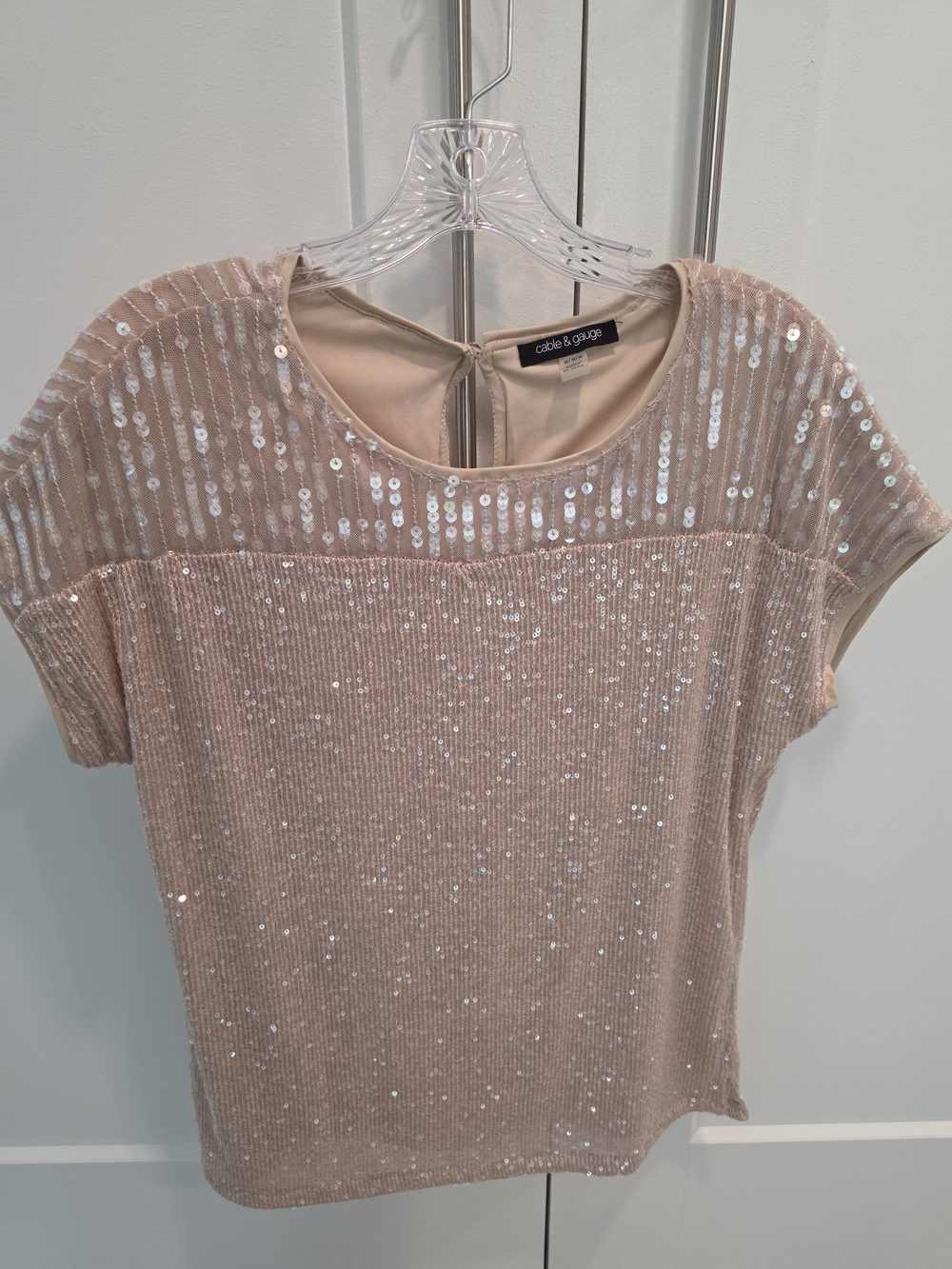 Cable & Gauge Blush Sequin Short Sleeve Top Size M